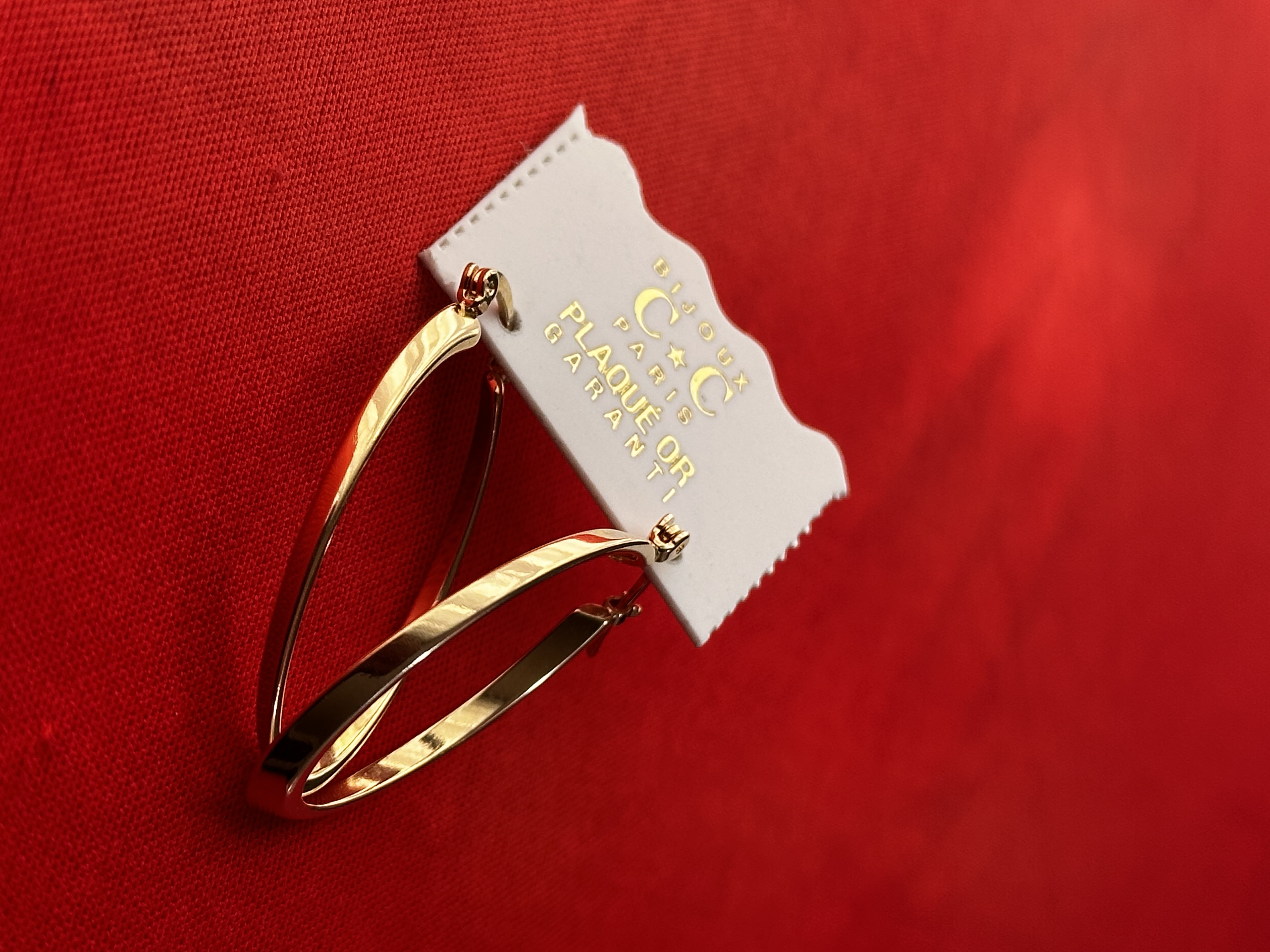 Gold bangle bracelet